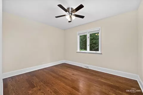 Bedroom - 615 E Bailey Rd, Naperville, IL 60565 photo 1 of 3