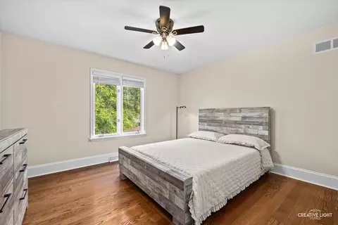 Bedroom - 615 E Bailey Rd, Naperville, IL 60565 photo 2 of 3