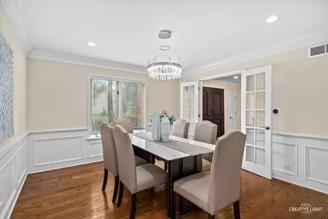 Dining - 615 E Bailey Rd, Naperville, IL 60565 photo 1 of 2