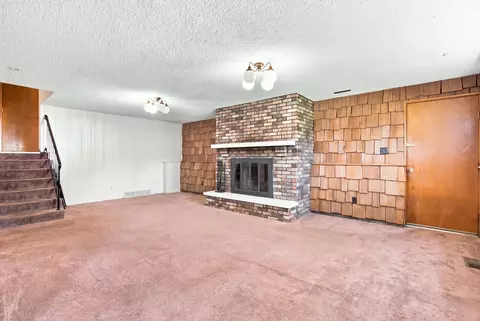Living - 1120 Joel Ave, Aurora, IL 60505 photo 8 of 8