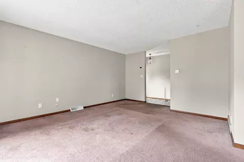 Living - 1120 Joel Ave, Aurora, IL 60505 photo 5 of 8