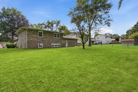 Exterior - 1120 Joel Ave, Aurora, IL 60505 photo 4 of 6