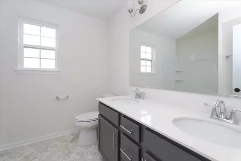 Bath - 12951 S Platte Trl, Plainfield, IL 60585 photo 3 of 3