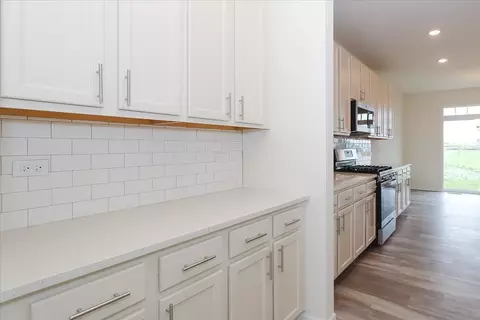 Kitchen - 12951 S Platte Trl, Plainfield, IL 60585 photo 1 of 4