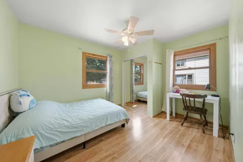 Bedroom - 17946 Hickory St, Lansing, IL 60438 photo 3 of 3