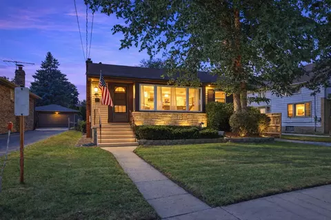 Exterior - 17946 Hickory St, Lansing, IL 60438 photo 7 of 7
