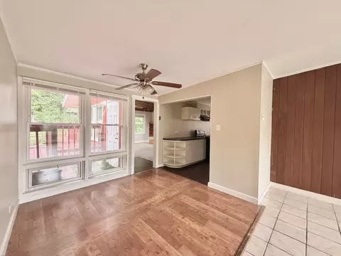 Living - 54 Monee Rd, Park Forest, IL 60466 photo 5 of 6