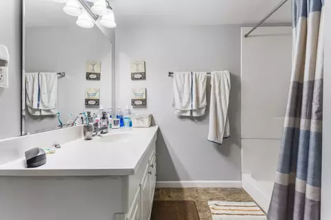 Bath - 533 N Macon St, Bement, IL 61813 photo 1 of 2