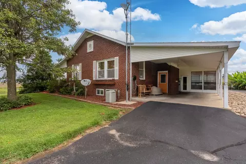 Other - 4202 Walnut Ln, Junction, IL 62954 photo 3 of 16