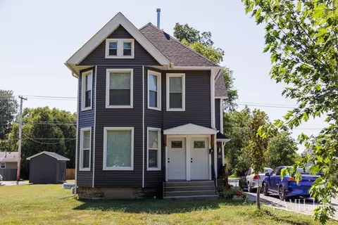 327 E Indiana St, Momence, IL 60954