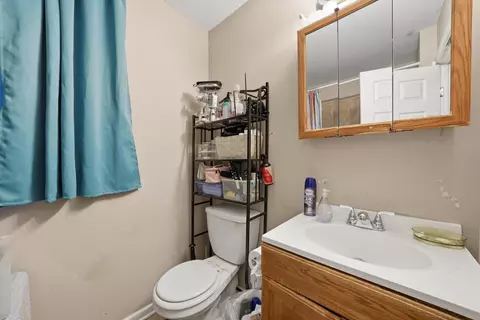 Bath - 1329 Maple Ave, Berwyn, IL 60402 photo 1 of 2