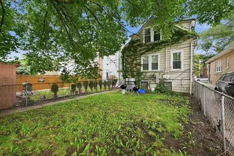 Exterior - 1329 Maple Ave, Berwyn, IL 60402 photo 3 of 6