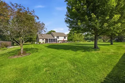 Exterior - 22902 Graf Rd, Harvard, IL 60033 photo 6 of 18