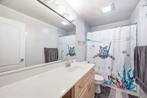 Bath - 22902 Graf Rd, Harvard, IL 60033 photo 1 of 3