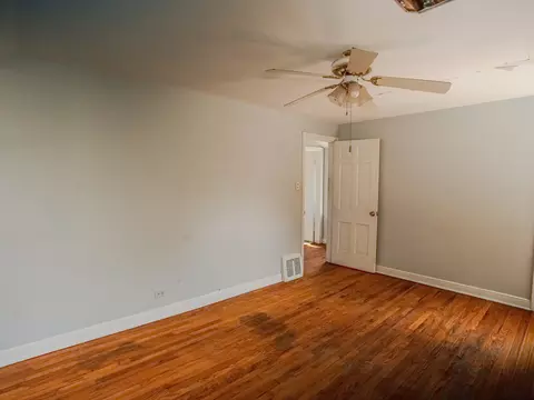 Bedroom - 250 E 143rd St, Dolton, IL 60419 photo 2 of 4