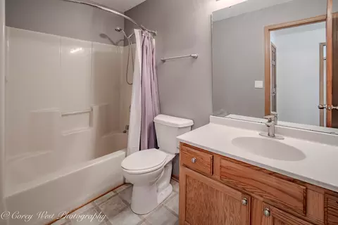 Bath - 409 Hickory Dr, Davis Junction, IL 61020 photo 1 of 4