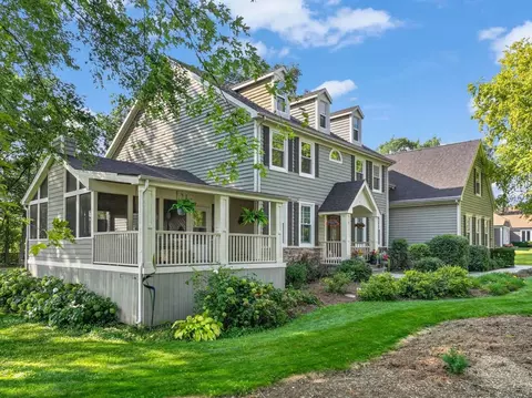 Exterior - 110 Rolling Knolls Ave, Elgin, IL 60120 photo 5 of 16