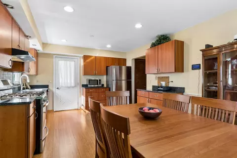 Kitchen - 1111 Dawes Ave, Wheaton, IL 60189 photo 2 of 3