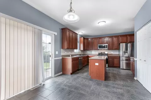 Kitchen - 14610 General Dr, Plainfield, IL 60544 photo 1 of 2
