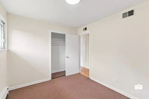 Bedroom - 599 N Willow Rd, Elmhurst, IL 60126 photo 8 of 8