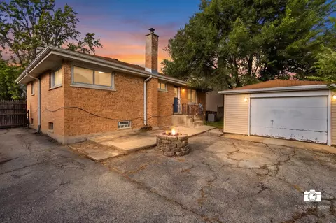 Exterior - 599 N Willow Rd, Elmhurst, IL 60126 photo 6 of 7