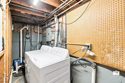 Other - 599 N Willow Rd, Elmhurst, IL 60126 photo 8 of 9