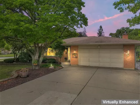 Exterior - 3310 Plum Grove Dr, Rolling Meadows, IL 60008 photo 4 of 9