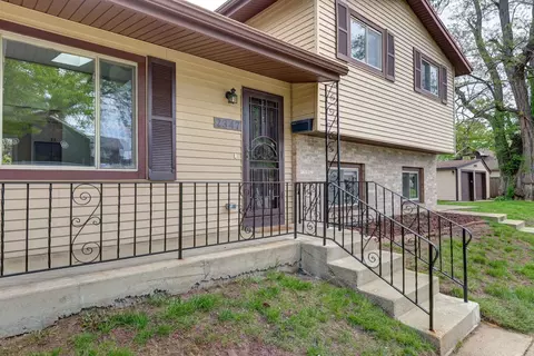 Exterior - 2347 S 17th Ave, Broadview, IL 60155 photo 4 of 6