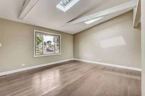 Living - 2347 S 17th Ave, Broadview, IL 60155 photo 2 of 10