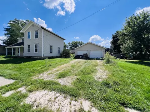 904 Main St, Maple Park, IL 60151 photo 2