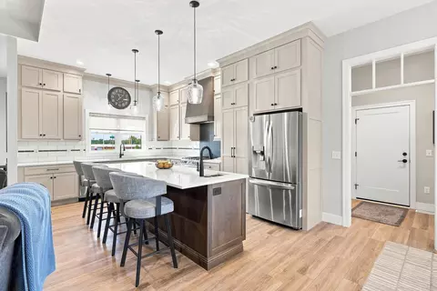 Kitchen - 1700 14th St, Dewitt, IA 52742 photo 1 of 5