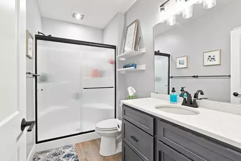 Bath - 1700 14th St, Dewitt, IA 52742 photo 5 of 5