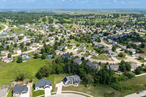 View/Area - 1700 14th St, Dewitt, IA 52742 photo 1 of 5