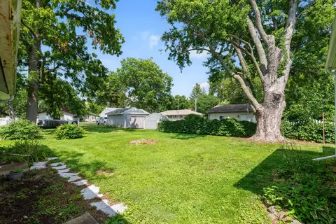 Exterior - 107 E Prairie St, Plano, IL 60545 photo 7 of 7