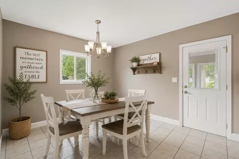 Dining - 107 E Prairie St, Plano, IL 60545 photo 1 of 1