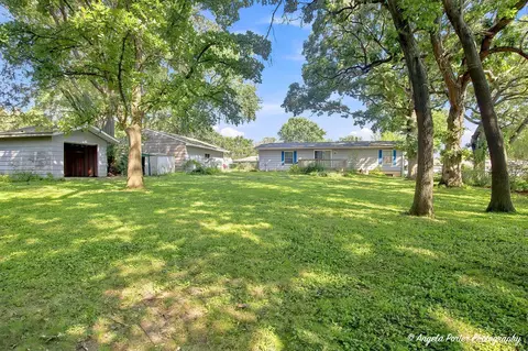 Exterior - 1815 Grandview Dr, Johnsburg, IL 60051 photo 7 of 8