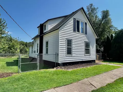 Exterior - 335 5th St, Capron, IL 61012 photo 4 of 4