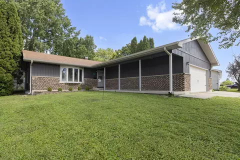 Other - 824 Royal Dr, Mchenry, IL 60050 photo 1 of 5