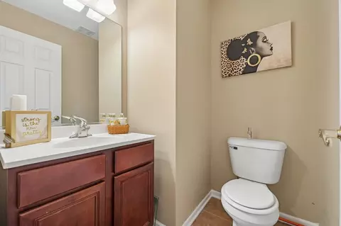 Entry Way - Undisclosed, Markham, IL 60428 photo 2 of 2