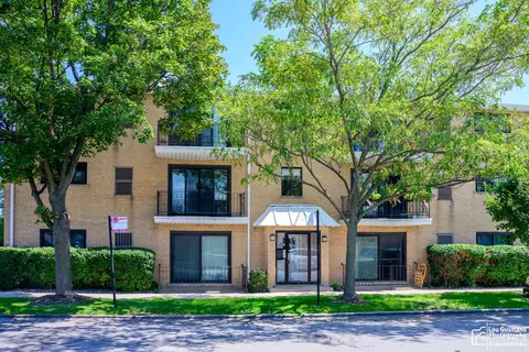 6019 S Archer Ave #3S, Chicago, IL 60638