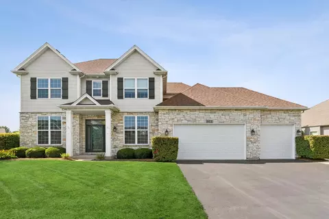 911 Hayden Dr, Yorkville, IL 60560