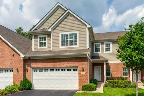 1815 Torrey Pkwy, Libertyville, IL 60048