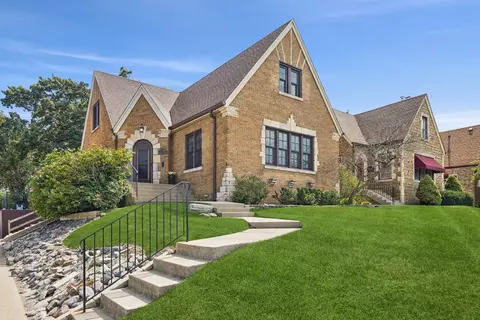 10303 S California Ave, Chicago, IL 60655