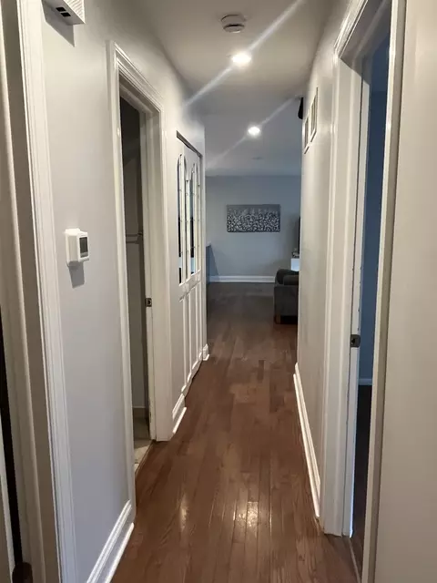 Entry Way - 2248 Kingston Dr, Wheaton, IL 60189 photo 3 of 3