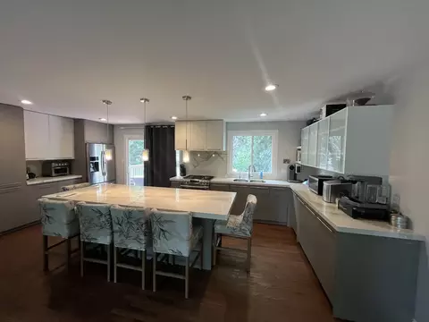 Kitchen - 2248 Kingston Dr, Wheaton, IL 60189 photo 1 of 4
