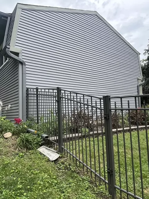 Exterior - 2248 Kingston Dr, Wheaton, IL 60189 photo 13 of 14