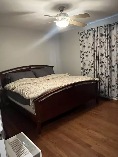 Bedroom - 2248 Kingston Dr, Wheaton, IL 60189 photo 1 of 1