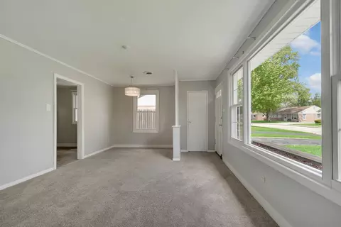 Living - 273 Mohawk St, Park Forest, IL 60466 photo 2 of 3