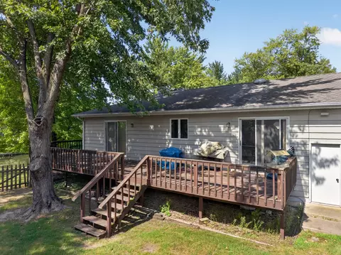 Exterior - 5705 E North Prairie Dr, Morris, IL 60450 photo 4 of 10