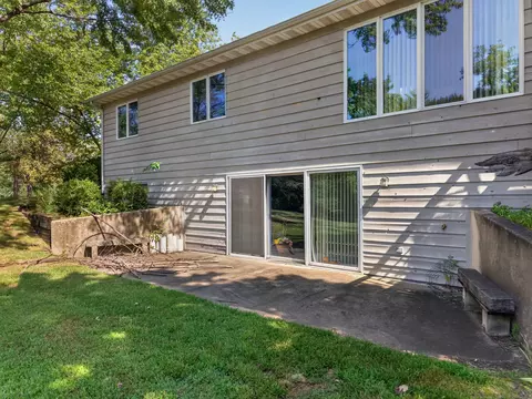 Exterior - 5705 E North Prairie Dr, Morris, IL 60450 photo 7 of 10